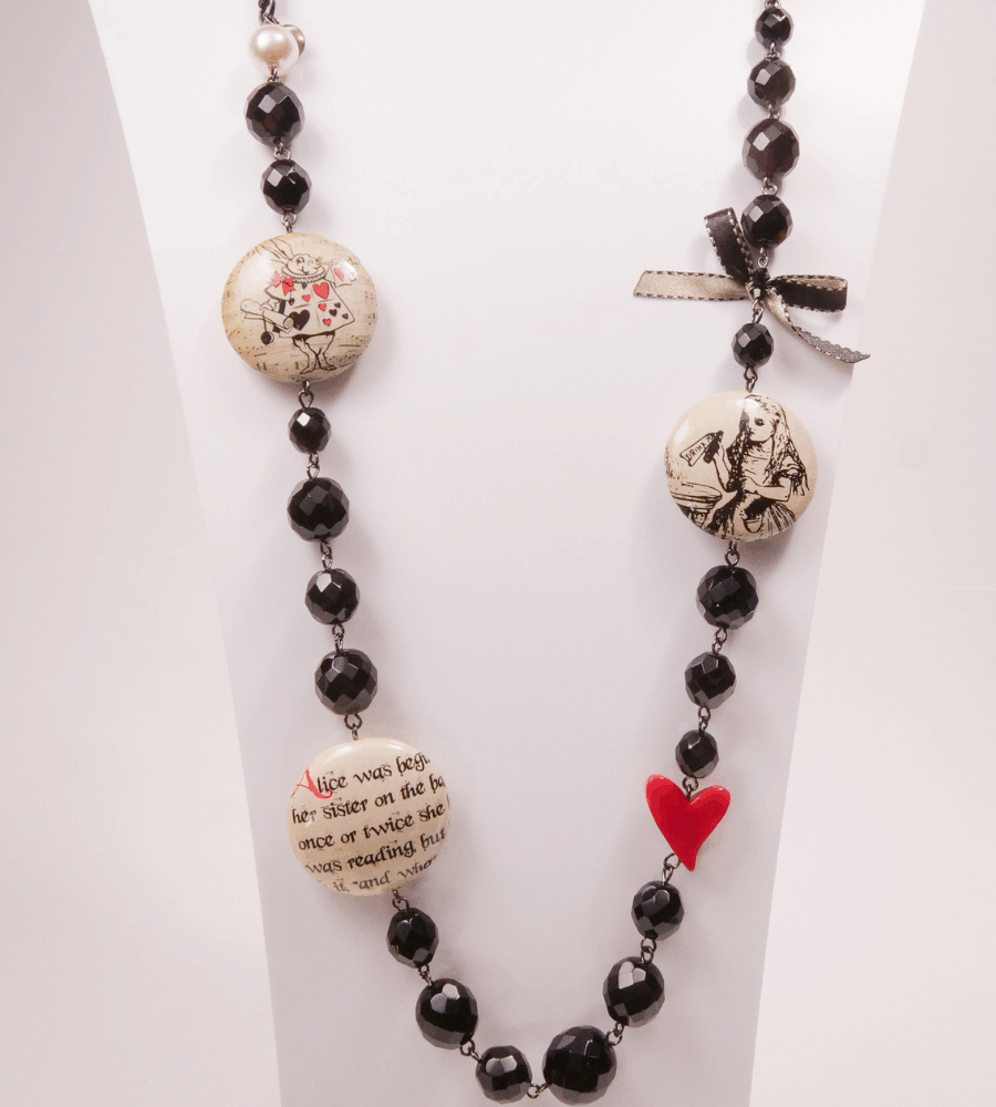 Collana “Alice nel Paese delle Meraviglie” by Anna Lodi