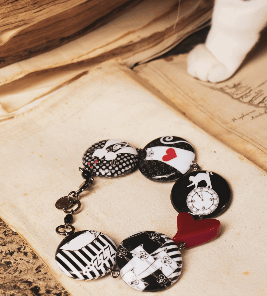 Bracciale “Gattacicova” – Tracce feline by Anna Lodi