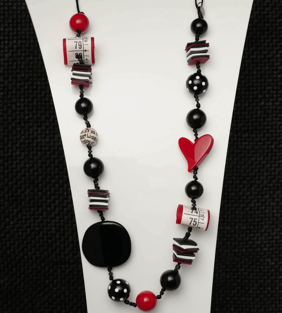 Collana “Metro” colore Nero – Storie cucite a mano by Anna Lodi