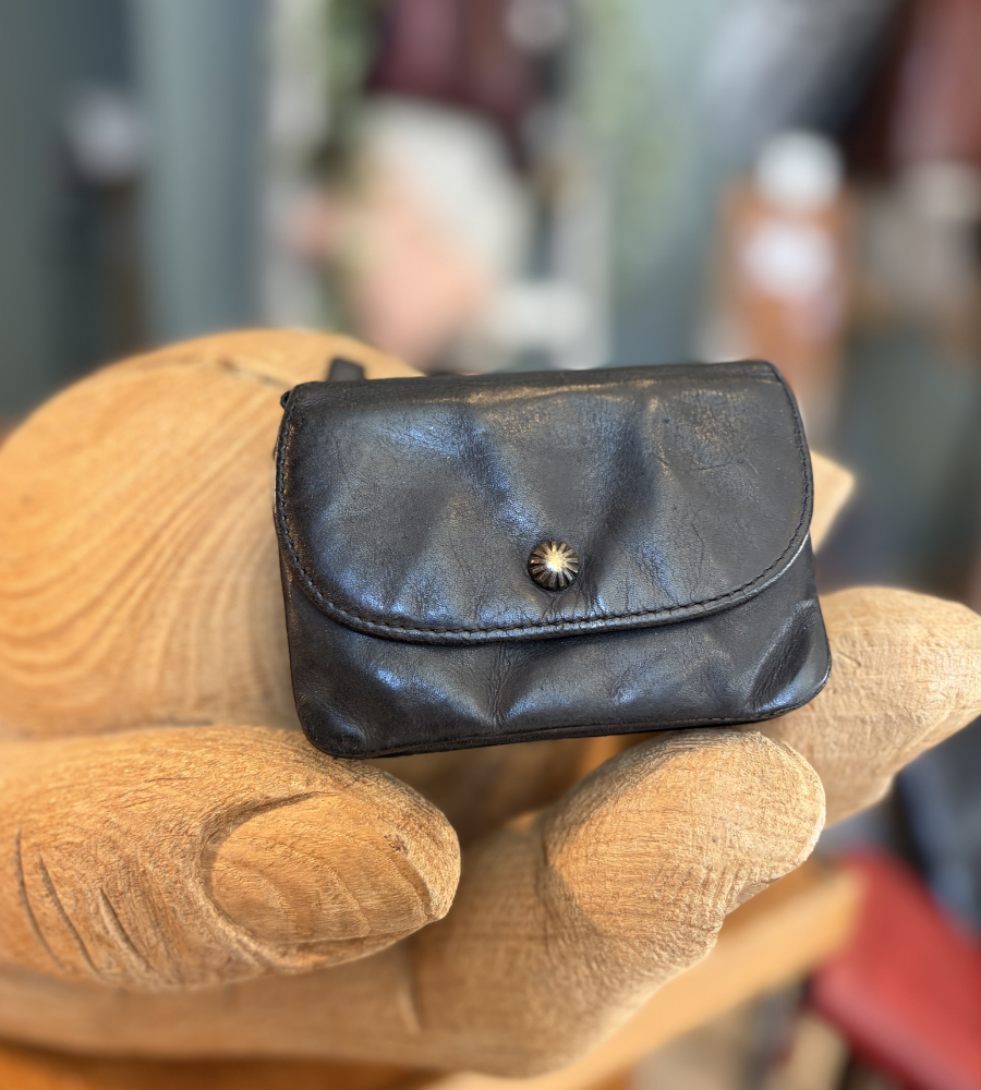 Portafoglio donna in vera pelle colore nero di Gianni Conti.
