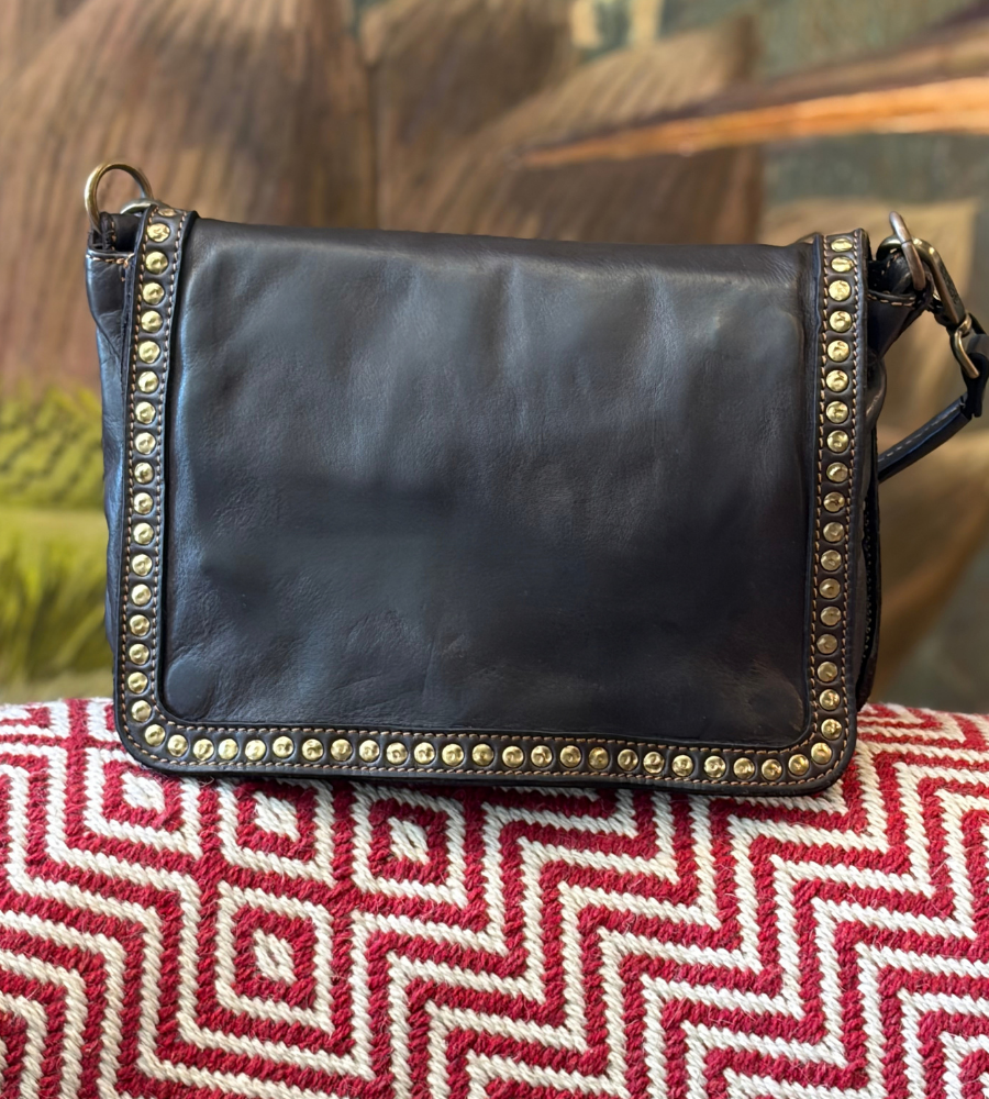 Borsa piccola in pelle con borchie Bayside BS422